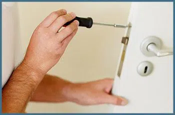 Safe Key Shop West Warwick, RI 401-262-0972 - 5-locks-repair